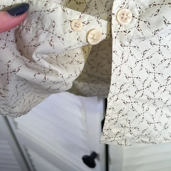 The‎ North Face Men’s long sleeve button up shirt. Size L. Excellent condition. - Picture 3 of 8